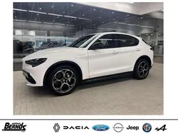 Weiß Gebraucht 2023 Alfa Romeo Stelvio Veloce SUV | 41.470 € (Fairer Preis)