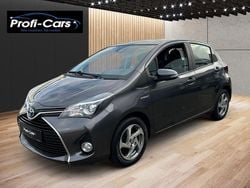 Grau Gebraucht 2016 Toyota Yaris Hybrid Edition-S Kleinwagen | 11.490 € (Fairer Preis)