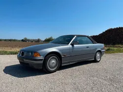 Grau Gebraucht 1994 BMW 320 Cabriolet Cabrio | 11.500 €