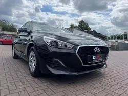 Schwarz Gebraucht 2019 Hyundai i30 Trend Kombi | 12.990 € (Fairer Preis)