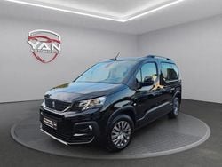 Schwarz Gebraucht 2023 Peugeot Rifter Allure Van / Kleinbus | 20.690 € (Fairer Preis)