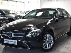 Obsidianschwarz Gebraucht 2019 Mercedes C300 Limousine | 30.980 € (Superpreis)