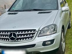 Silber Gebraucht 2008 Mercedes ML320 Edition SUV | 9.450 €