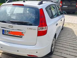 Weiß Gebraucht 2011 Hyundai i30 Classic Kombi | 4.000 € (Fairer Preis)