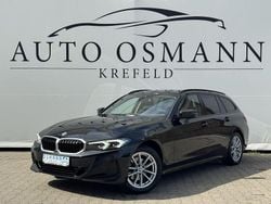 Black sapphire metallic Gebraucht 2023 BMW 320 Sport Line Kombi | 27.950 € (Guter Preis)