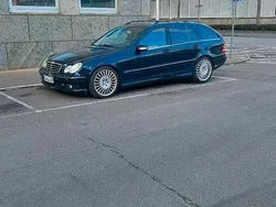 Schwarz Gebraucht 2004 Mercedes 320 AMG Kombi | 3.800 €