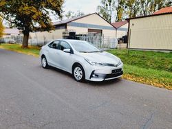 Silber Gebraucht 2018 Toyota Corolla Limousine | 13.800 €