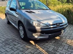 Silber Gebraucht 2003 Peugeot 206 Filou Limousine | 1.300 € (Guter Preis)