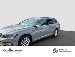 Grau Gebraucht 2022 VW Passat Business Kombi | 21.888 € (Fairer Preis)