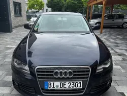 Blau Gebraucht 2010 Audi A4 Ambition Limousine | 7.800 € (Guter Preis)