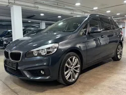 Blau Gebraucht 2015 BMW 216 Sport Line Kombi | 12.499 € (Teuer)