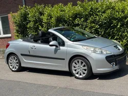 Silber Gebraucht 2007 Peugeot 207 CC Cabrio | 3.990 € (Guter Preis)