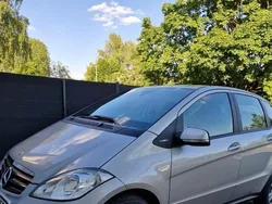 Silber Gebraucht 2011 Mercedes A160 Kleinwagen | 3.900 € (Fairer Preis)
