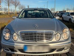 Grau Gebraucht 2005 Mercedes E350 Elegance Limousine | 4.200 € (Etwas zu teuer)