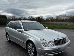Gebraucht 2004 Mercedes E320 Avantgarde Kombi | 3.200 € (Fairer Preis)