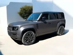 Grau Neu 2025 Land Rover Defender SUV | 199.900 €