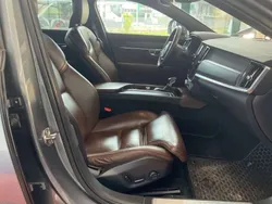 Grau Gebraucht 2019 Volvo V90 CC Pro Kombi | 28.000 € (Fairer Preis)