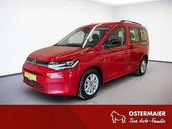 Rot Gebraucht 2024 VW Caddy Life Van / Kleinbus | 34.970 € (Fairer Preis)