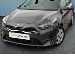 Grau Gebraucht 2023 Kia Ceed Kombi | 21.249 € (Fairer Preis)