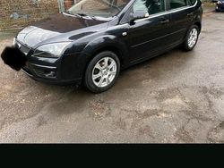 Schwarz Gebraucht 2007 Ford Focus Titanium Limousine | 3.499 € (Etwas zu teuer)