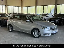 Silber Gebraucht 2012 Mercedes B180 Van / Kleinbus | 12.750 € (Fairer Preis)