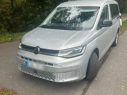 Silber Gebraucht 2024 VW Caddy Maxi Van / Kleinbus | 45.999 €
