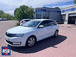 Weiß Gebraucht 2016 Skoda Rapid Joy Limousine | 10.999 € (Etwas zu teuer)