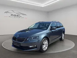 Grau Gebraucht 2018 Skoda Octavia Clever Kombi | 11.800 € (Guter Preis)