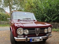 Rot Gebraucht 1972 Alfa Romeo Giulia Super Limousine | 13.400 €