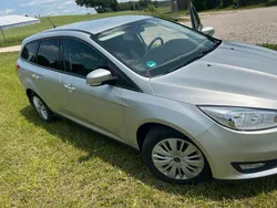 Silber Gebraucht 2018 Ford Focus Business Edition Kombi | 9.470 € (Guter Preis)
