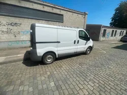 Weiß Gebraucht 2001 Renault Trafic Van | 900 €