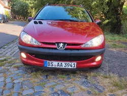 Rot Gebraucht 2005 Peugeot 206 Filou Kombi | 1.600 € (Fairer Preis)