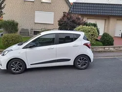 Weiß Gebraucht 2019 Hyundai i10 Passion Plus Kleinwagen | 8.800 € (Fairer Preis)