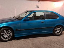 Blau Gebraucht 1999 BMW 323 Compact Kleinwagen | 17.000 €