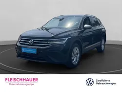 Schwarz Gebraucht 2024 VW Tiguan Allspace Life SUV | 37.490 € (Guter Preis)