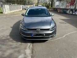 Grau Gebraucht 2017 VW Golf VII Comfortline Limousine | 14.000 € (Guter Preis)