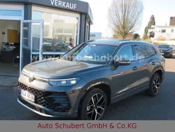 Grau Gebraucht 2025 VW Tayron R-line SUV | 60.950 € (Guter Preis)