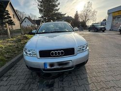 Silber Gebraucht 2003 Audi A4 Limousine | 1.400 €