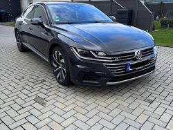 Grau Gebraucht 2018 VW Arteon R-line Limousine | 25.000 € (Fairer Preis)