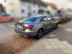 Grau Gebraucht 2019 Mercedes A220 Limousine | 25.000 € (Fairer Preis)
