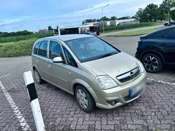 Gold Gebraucht 2007 Opel Meriva Van / Kleinbus | 2.000 € (Guter Preis)