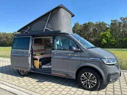 Grau Gebraucht 2023 VW T6.1 California Van | 68.000 € (Etwas zu teuer)