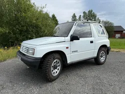 Weiß Gebraucht 1992 Suzuki Vitara SUV | 9.999 €
