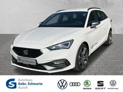 Weiß Gebraucht 2024 Seat Leon FR Kombi | 28.490 € (Fairer Preis)