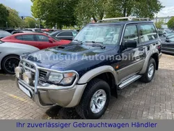 Blau Gebraucht 2002 Nissan Patrol SUV | 19.990 € (Teuer)