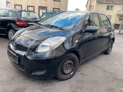 Schwarz Gebraucht 2010 Toyota Yaris Basis Limousine | 2.300 € (Fairer Preis)