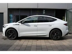 Moon white perleffekt (metallic) Gebraucht 2023 Skoda Enyaq iV RS SUV | 47.950 € (Teuer)
