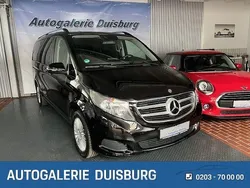 Schwarz Gebraucht 2017 Mercedes V220 Van / Kleinbus | 36.900 € (Etwas zu teuer)