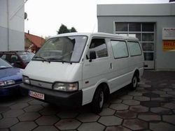 Weiß Gebraucht 1998 Kia Besta 3 Abholung | 2.500 €