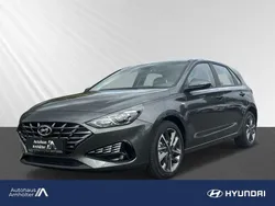 Amazon grey / met Neu 2024 Hyundai i30 Trend Limousine | 22.190 € (Fairer Preis)